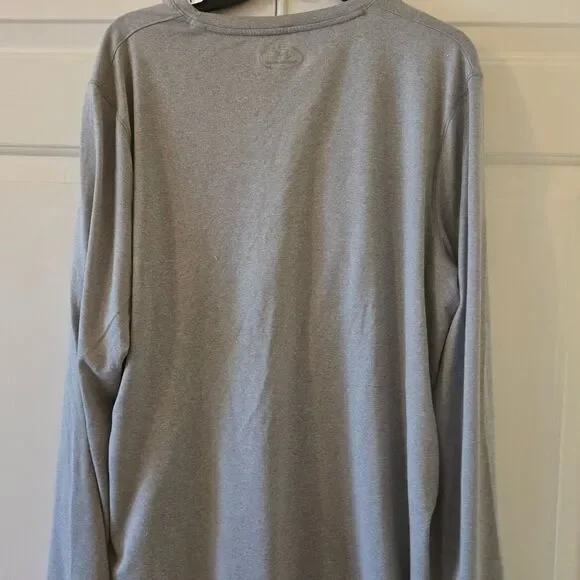 Under Armour Men's Gray Long Sleeve Shirt - Picture 6 of 9